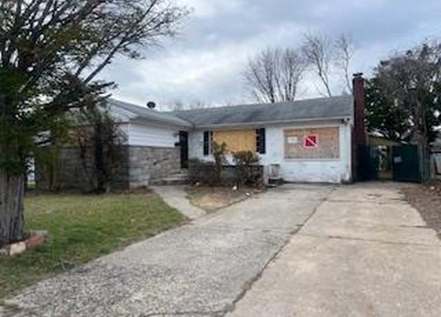 Property at 2249 Parkhurst Rd, Elmont, NY 11003, 3 beds, 1.5 baths