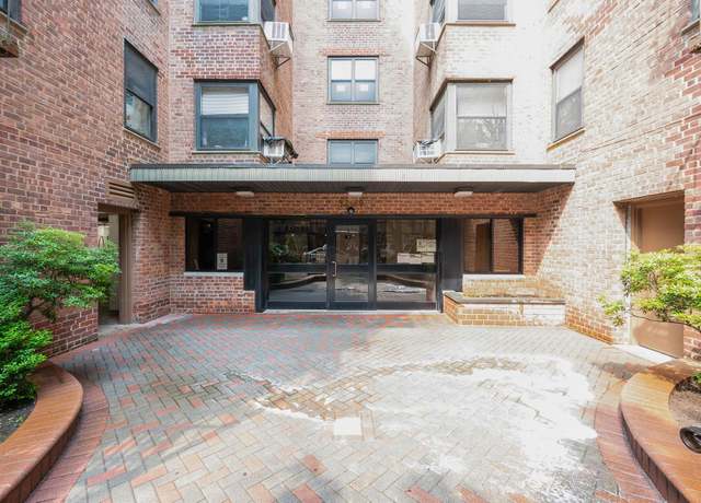 Property at 32-40 91st St #509, East Elmhurst, NY 11369, 2 beds, 1 bath