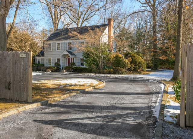 Property at 105 Walnut Rd, Glen Cove, NY 11542, 3 beds, 2.5 baths