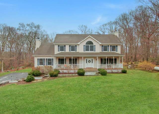 Property at 13 Laurie Ln, South Salem, NY 10590, 3 beds, 2.5 baths