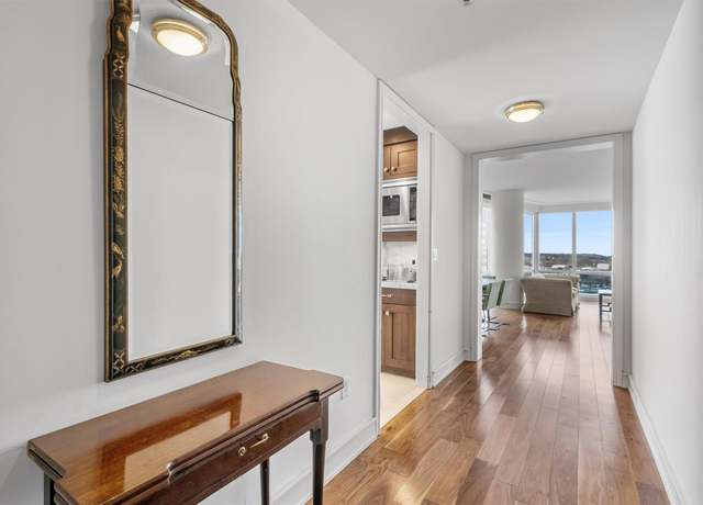 Property at 1 Renaissance Sq Unit 12E, White Plains, NY 10601, 2 beds, 2.5 baths