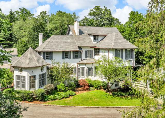 Property at 77 Haights Cross Rd, Chappaqua, NY 10514, 5 beds, 4.5 baths