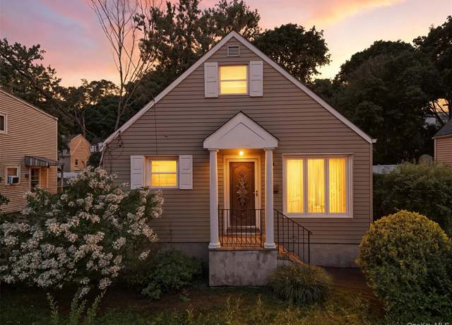 Property at 56 Independence St, White Plains, NY 10606, 4 beds, 1 bath