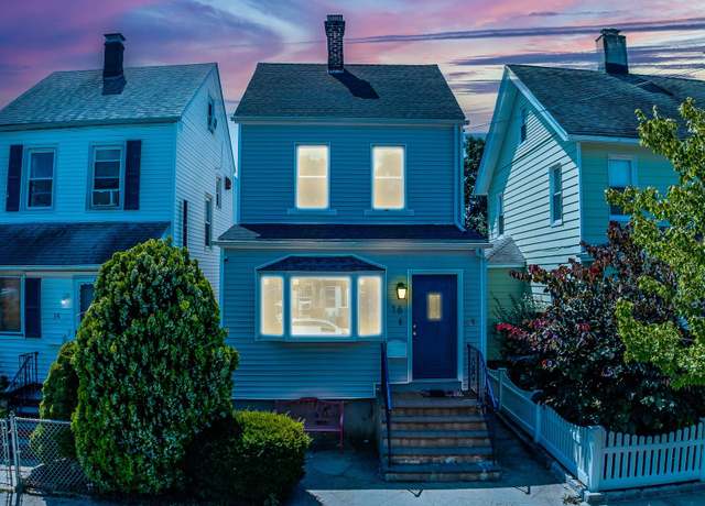 Property at 16 Woodbury St, New Rochelle, NY 10805, 2 beds, 2 baths