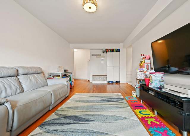 Property at 86-04 Grand Ave Unit 4D, Elmhurst, NY 11373, 2 beds, 1 bath