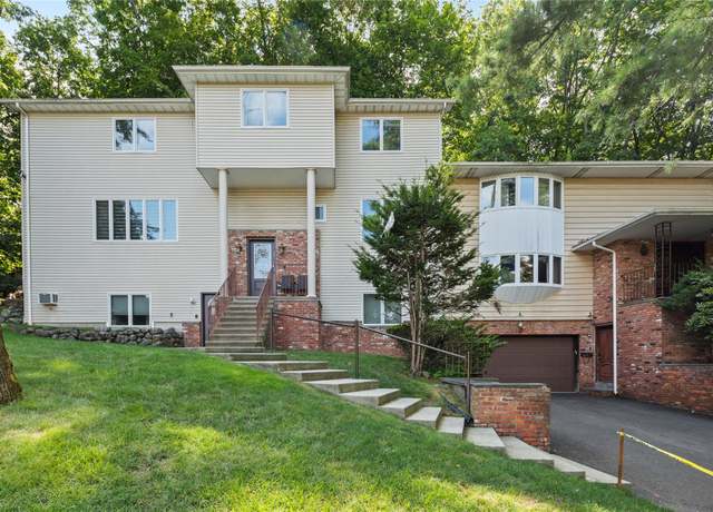 Property at 8 Harvest Ct, Monsey, NY 10952, 13 beds, 9.5 baths