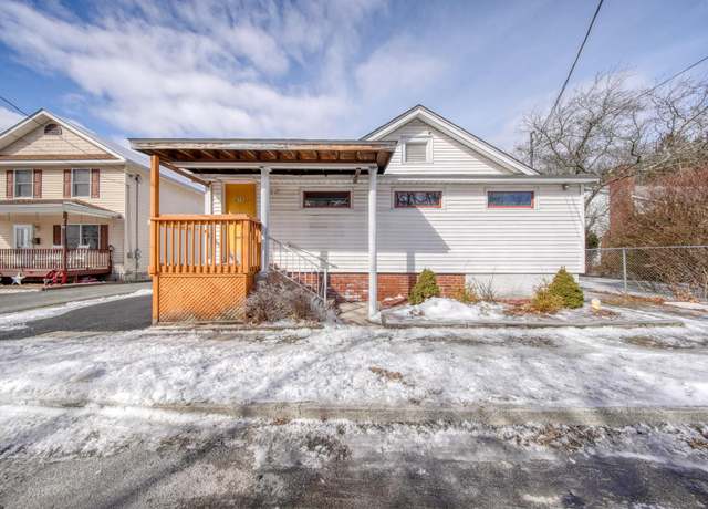 Property at 33 Delaware St, Port Jervis, NY 12771, 0.5 baths