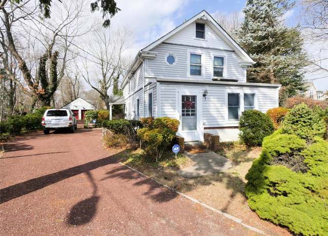 Property at 2362 Ocean Ave, Ronkonkoma, NY 11779, 5 beds, 2 baths