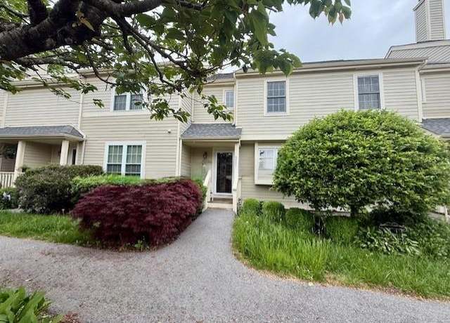 Property at 3803 Buttonwood Ln #3803, Carmel, NY 10512, 2 beds, 2.5 baths