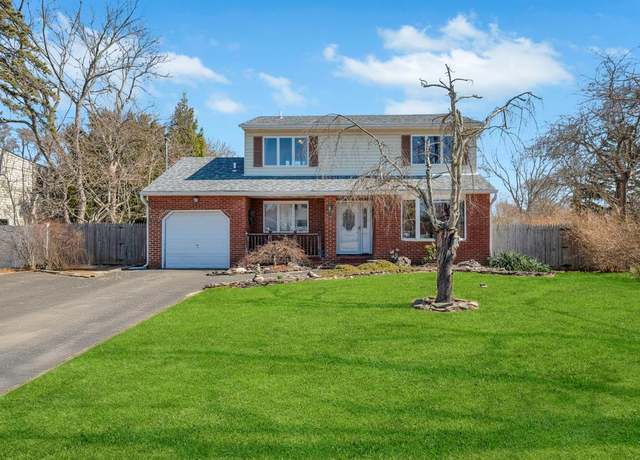 Property at 1591 Louis Kossuth Ave, Bohemia, NY 11716, 4 beds, 2.5 baths