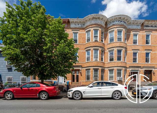 Property at 3280 38th St, Astoria, NY 11103, 8 beds, 3 baths