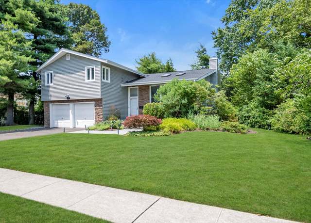 Property at 38 Orange Dr, Jericho, NY 11753, 4 beds, 2.5 baths