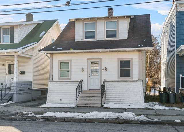 Property at 27 Fullerton Ave, Newburgh, NY 12550, 2 beds, 2 baths