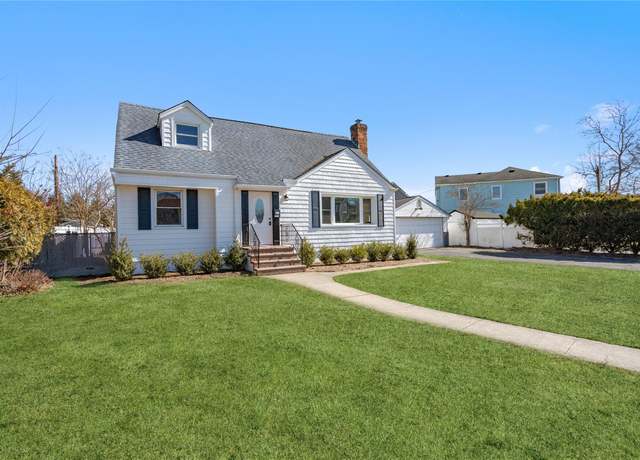 Property at 1235 Glenwood Rd, Wantagh, NY 11793, 4 beds, 2 baths