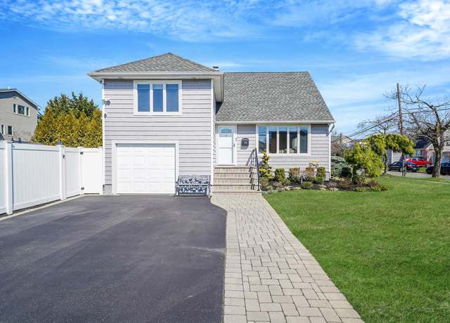 Property at 1721 James St, Merrick, NY 11566, 3 beds, 2 baths