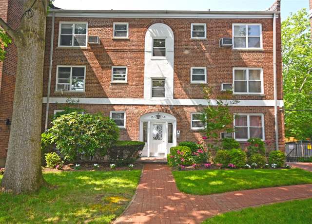 Property at 221 Middle Neck Rd Unit I-3, Great Neck, NY 11021, 1 bed, 1 bath