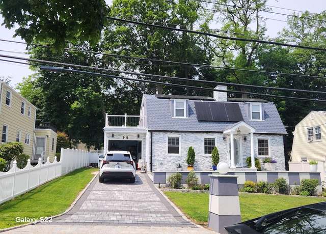 Property at 46 Randolph Rd, White Plains, NY 10607, 3 beds, 2 baths