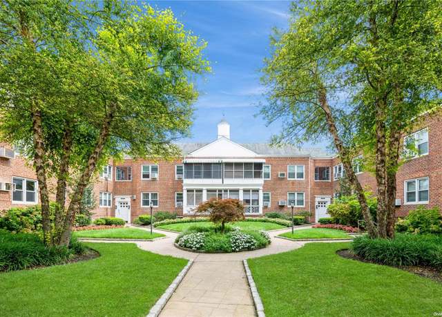 Property at 1367 Broadway Unit B-14, Hewlett, NY 11557, 2 beds, 2 baths