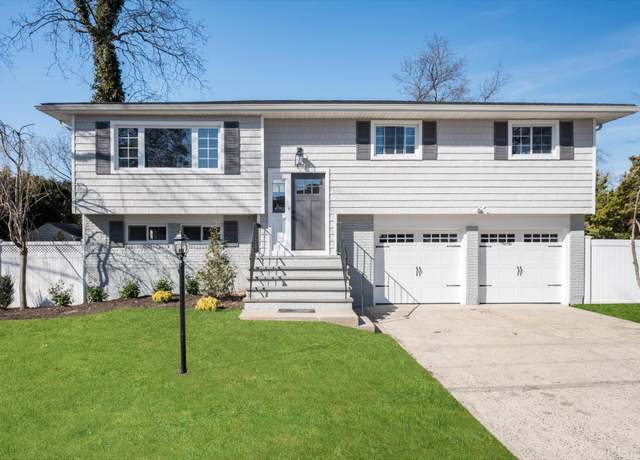 Property at 1806 Monroe Ave, Seaford, NY 11783, 4 beds, 2 baths