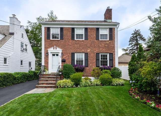 Property at 59 Ronalds Ave, New Rochelle, NY 10801, 3 beds, 1 bath