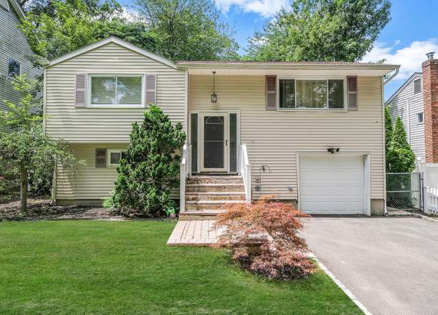 Property at 21A Thorney Ave, Huntington Station, NY 11746, 3 beds, 2 baths