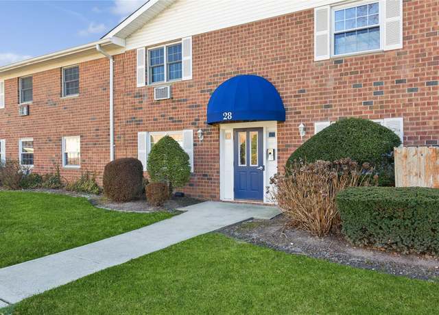 Property at 460 Old Town Rd Unit 28L, Port Jefferson Station, NY 11776, 1 bed, 1 bath