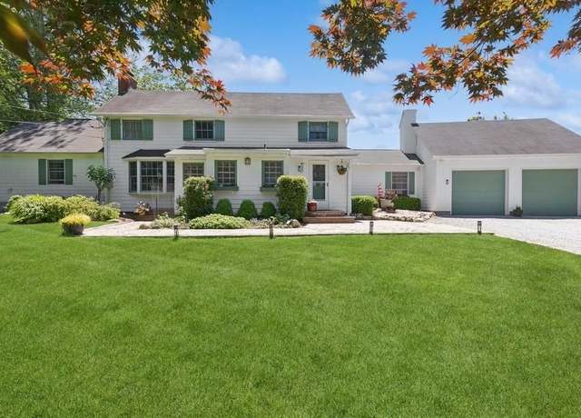 Property at 43 Hill St, Wading River, NY 11792, 4 beds, 2.5 baths