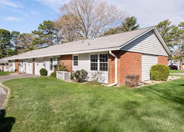 Property at 128 Exmore Ct Unit A, Ridge, NY 11961, 2 beds, 1 bath
