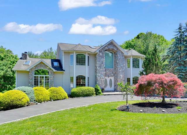Property at 47 Roberts Rd, New City, NY 10956, 6 beds, 4 baths