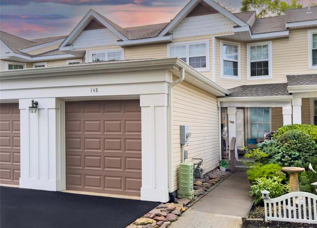 Property at 148 Captains Way, Port Jefferson Station, NY 11776, 2 beds, 2.5 baths
