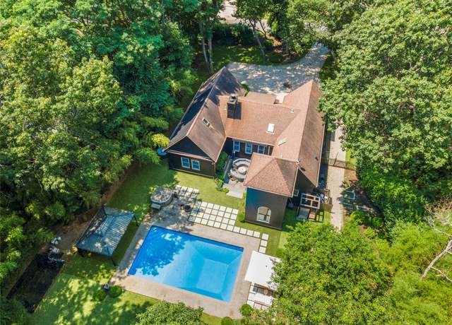 Property at 37 Coves End Ln, Sag Harbor, NY 11963, 4 beds, 3 baths