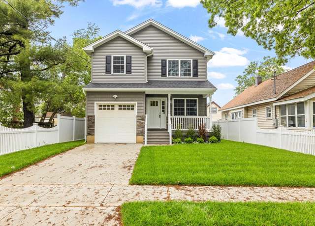 Property at 1850 Voshage St, Baldwin, NY 11510, 4 beds, 2.5 baths
