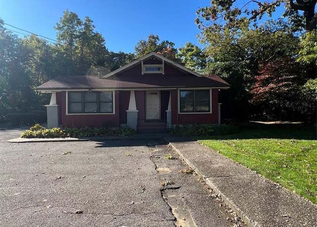 Property at 2566 Middle Country Rd, Centereach, NY 11720, 2 beds, 1 bath