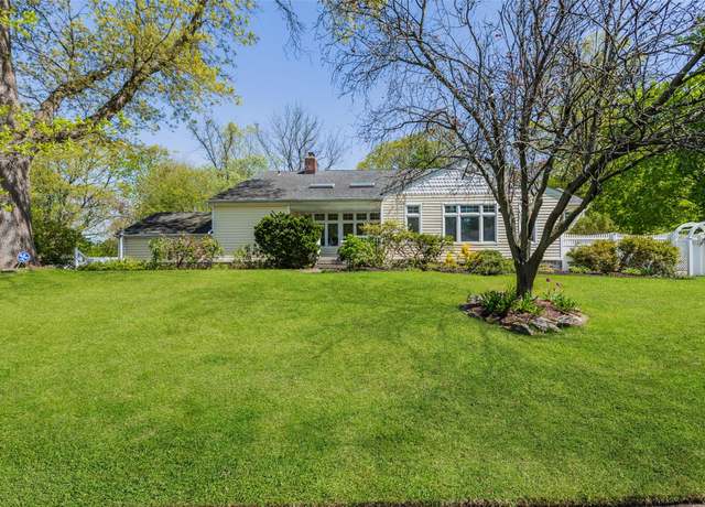 Property at 23 Old Town Ln, Halesite, NY 11743, 4 beds, 2.5 baths