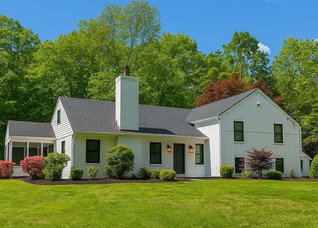 Property at 126 Goldens Bridge Rd, Katonah, NY 10536, 3 beds, 3.5 baths