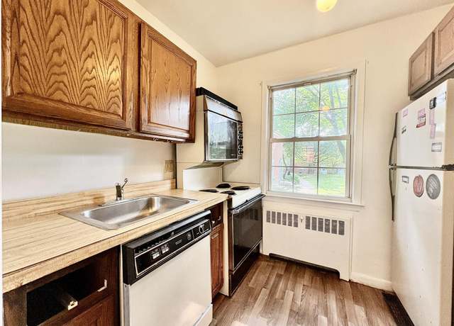 Property at 182 Pinewood Rd #28, Hartsdale, NY 10530, 1 bath