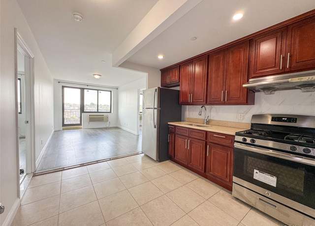 Property at 7026 Queens Blvd Unit 7F, Woodside, NY 11377, 2 beds, 2 baths