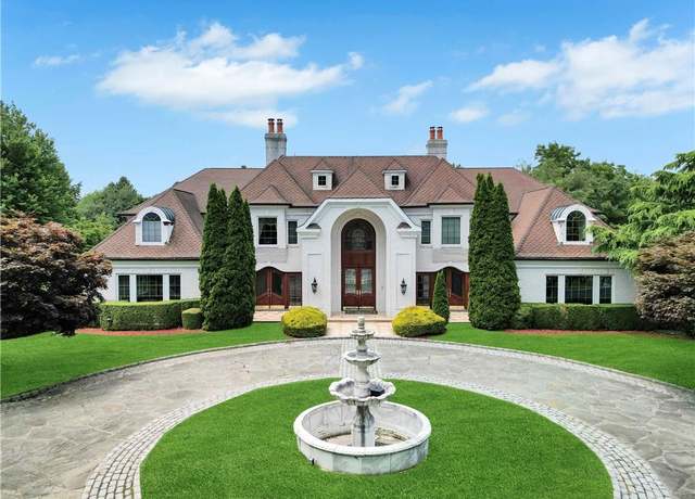 Property at 4 Old Wagon Ln, Old Westbury, NY 11568, 6 beds, 7.5 baths