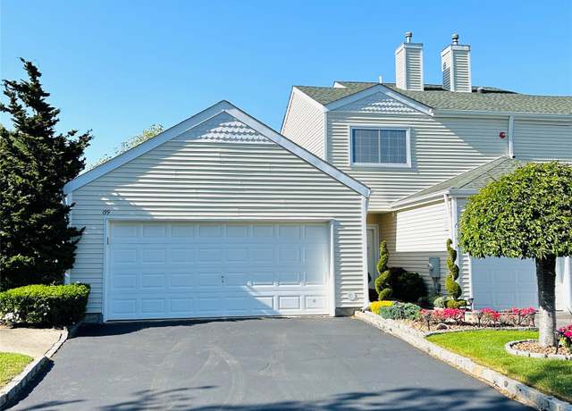Property at 199 Gothic Cir, Manorville, NY 11949, 2 beds, 2 baths