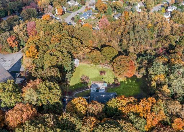 Property at 457 Pond Path, East Setauket, NY 11733, 4 beds, 3 baths
