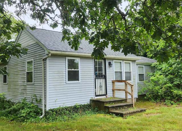 Property at 344 Elm Rd W, Mastic Beach, NY 11951, 4 beds, 1 bath