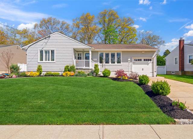 Property at 35 Ontario Ave, Massapequa, NY 11758, 3 beds, 2.5 baths