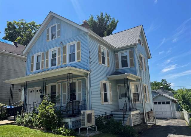 Property at 33 Bank St, Walden, NY 12586, 3 beds, 1.5 baths