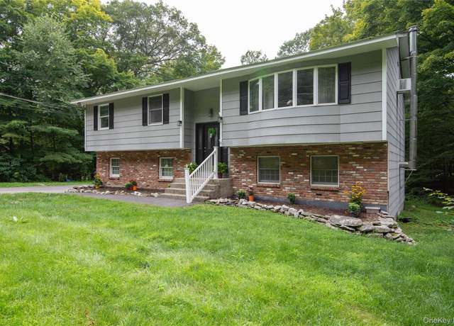 Property at 561 Farmers Mills Rd, Carmel, NY 10512, 3 beds, 2.5 baths