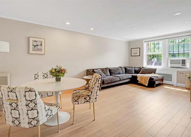 Property at 90 Knightsbridge Rd Unit 3R, Great Neck, NY 11021, 3 beds, 2 baths
