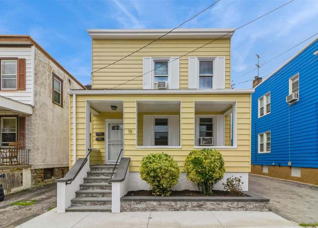 Property at 19 Jones St, New Rochelle, NY 10801, 4 beds, 2 baths