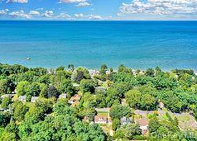 Property at 16 Hallock Ln, Rocky Point, NY 11778, 3 beds, 2 baths