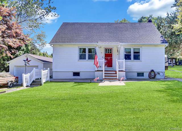 Property at 16 Hallock Ln, Rocky Point, NY 11778, 3 beds, 2 baths