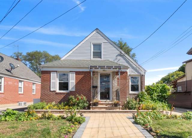 Property at 245 N Central Ave, Valley Stream, NY 11580, 2 beds, 1 bath