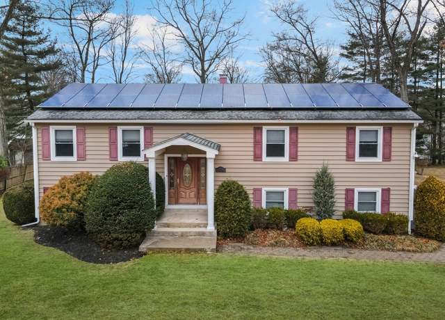Property at 15 Duane Ave, New City, NY 10956, 4 beds, 2.5 baths